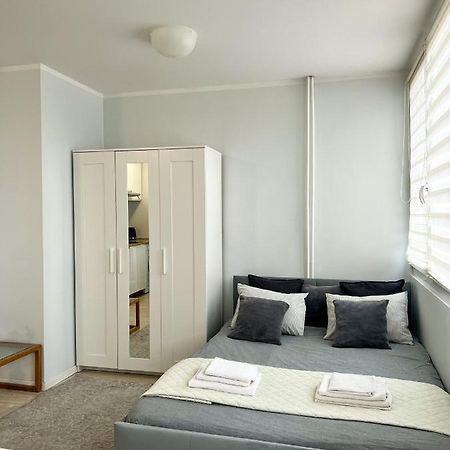 Przytulna Kawalerka Apartment Warsawa Bagian luar foto