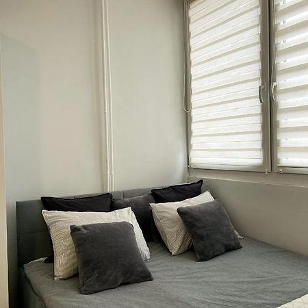 Przytulna Kawalerka Apartment Warsawa Bagian luar foto