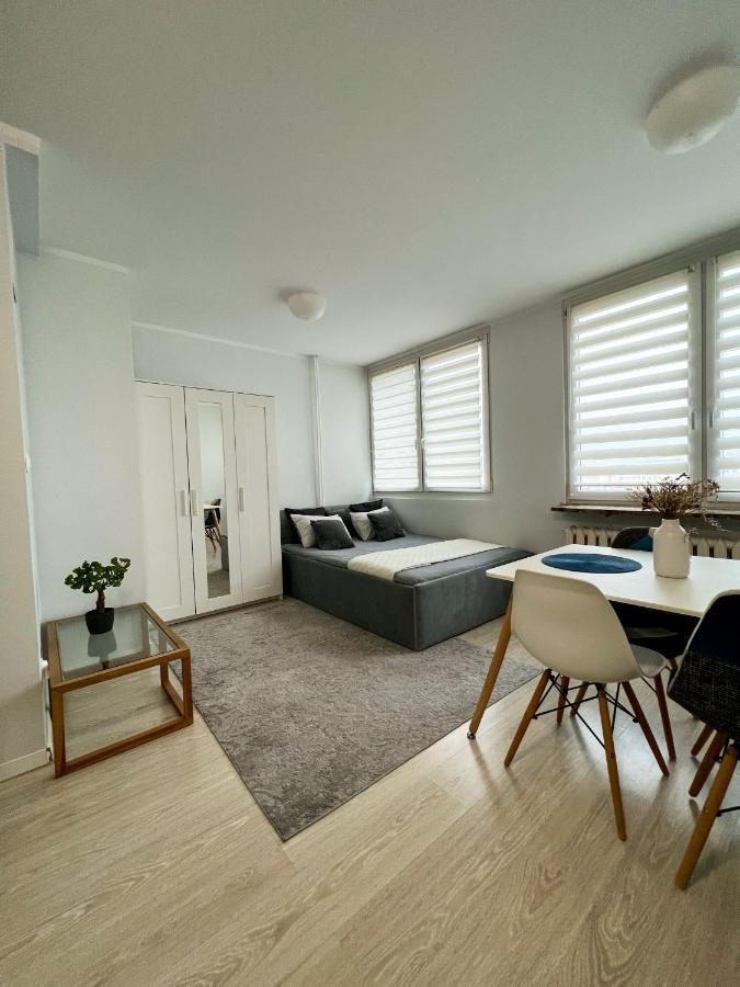 Przytulna Kawalerka Apartment Warsawa Bagian luar foto